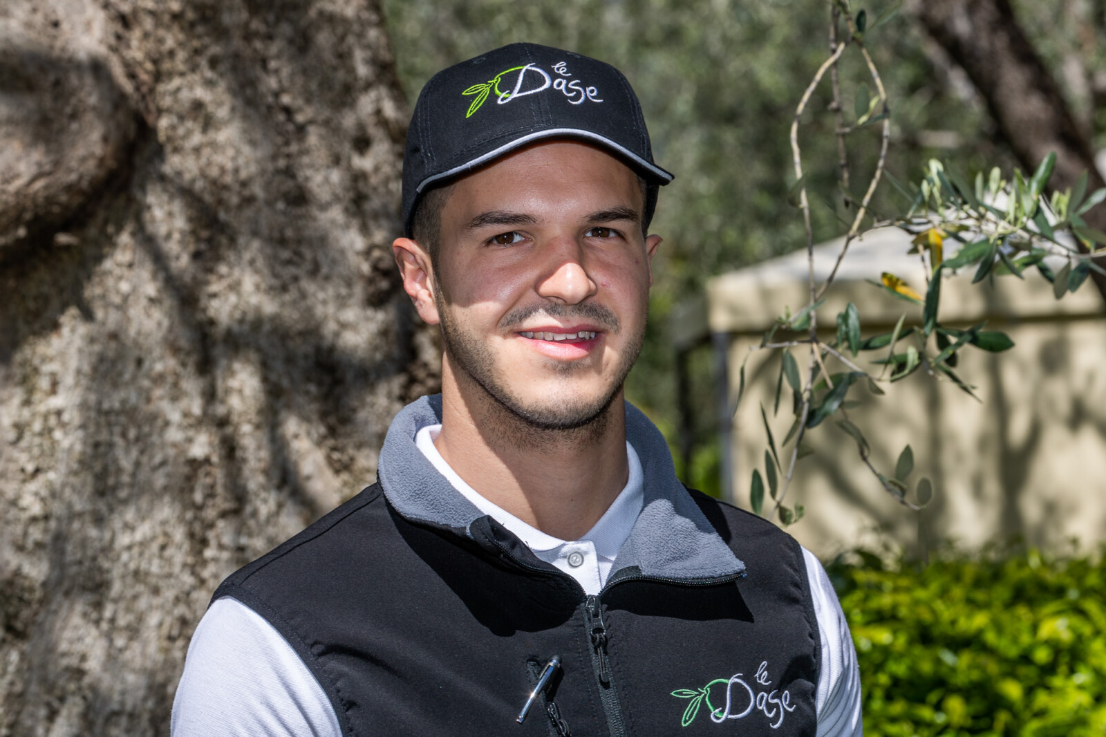 Matteo Cuoce la Carne alla Griglia all'Agriturismo Le Dase a Malcesine
